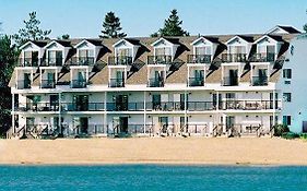 Quality Inn & Suites Beachfront Mackinaw City Mi